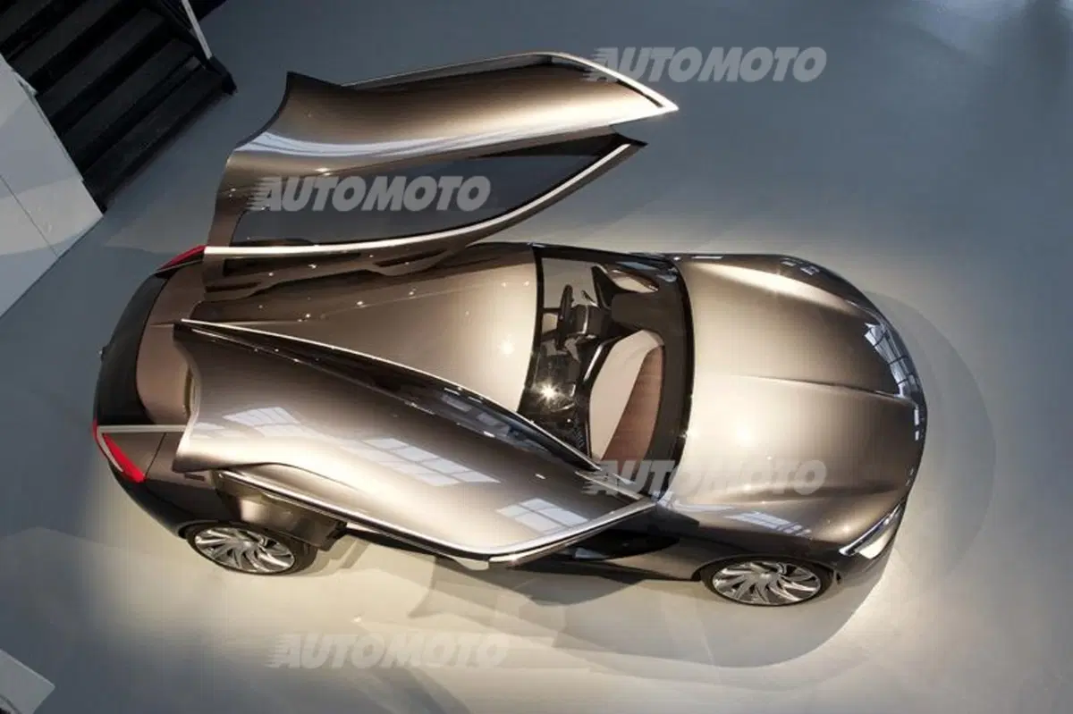 Opel OnStar: dalla Monza all'Astra. Il "concierge" di bordo diventa realtà (3)