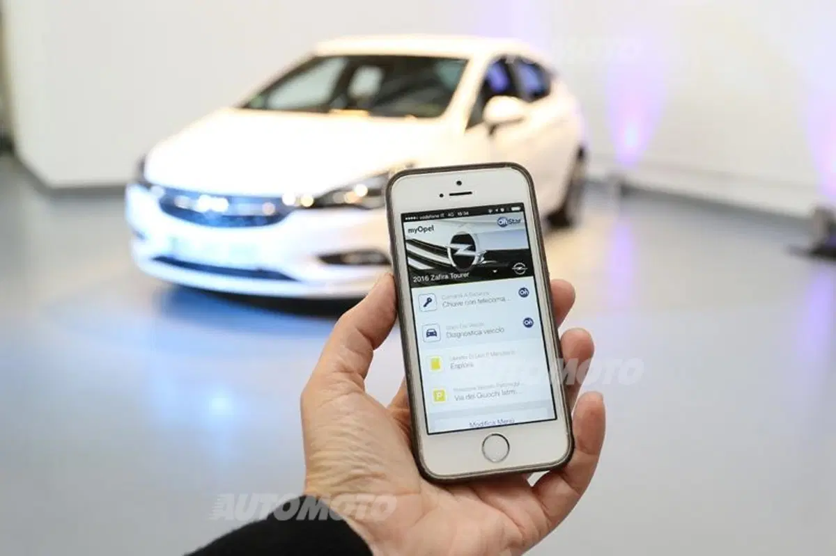 Opel OnStar: dalla Monza all'Astra. Il "concierge" di bordo diventa realtà (16)