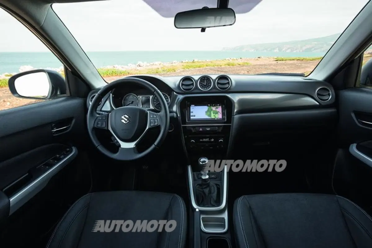 Suzuki Vitara, adesso anche con cambio doppia frizione (17)