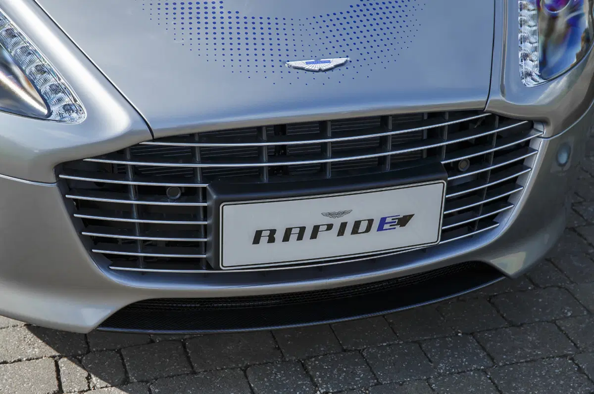 Aston Martin RapidE Concept: elettrica di classe (3)