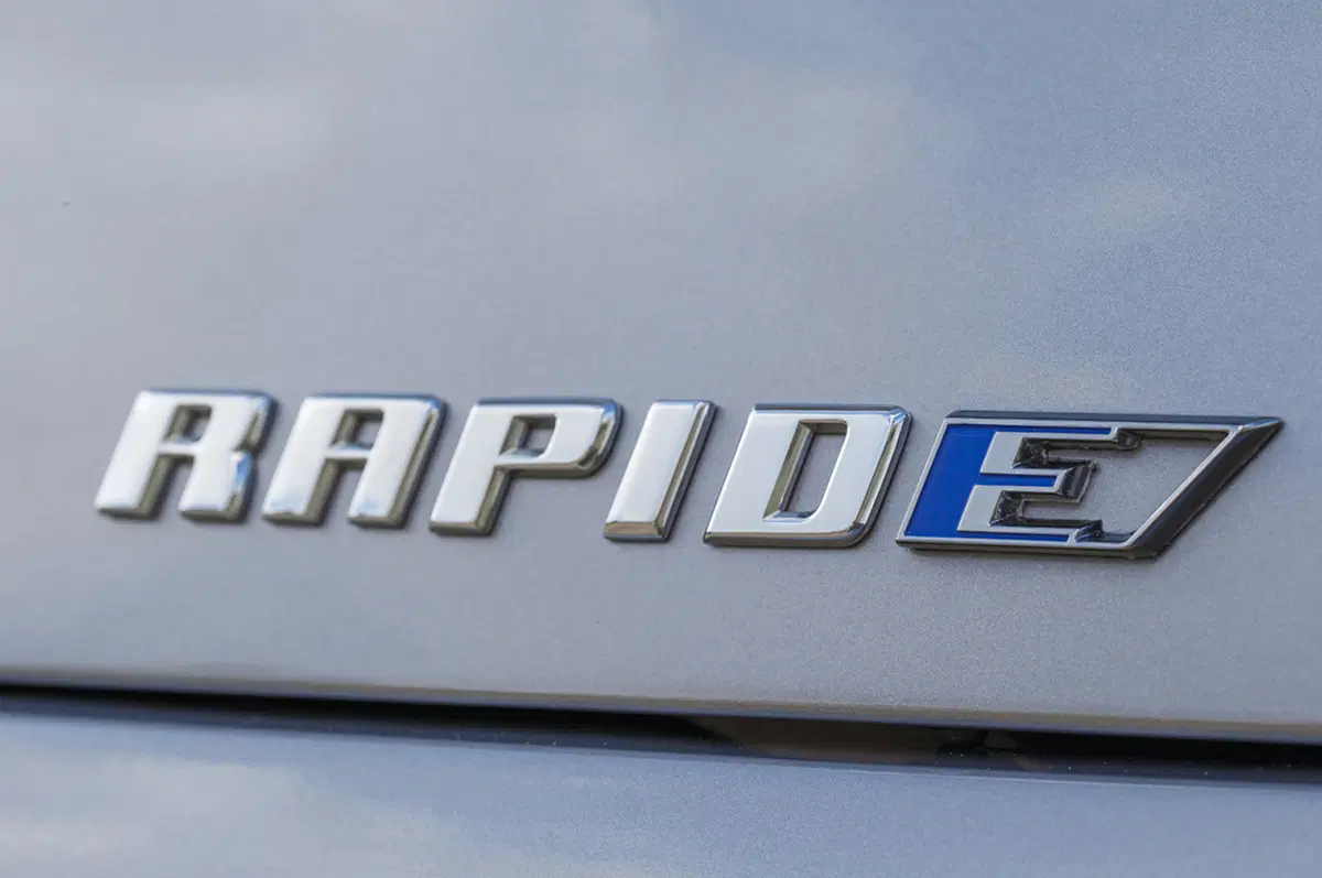 Aston Martin RapidE Concept: elettrica di classe (5)