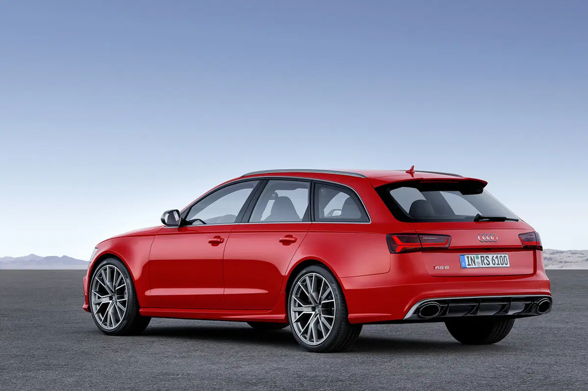 Nuova Audi RS6 Avant performance: la familiare da oltre 600 cavalli (2)