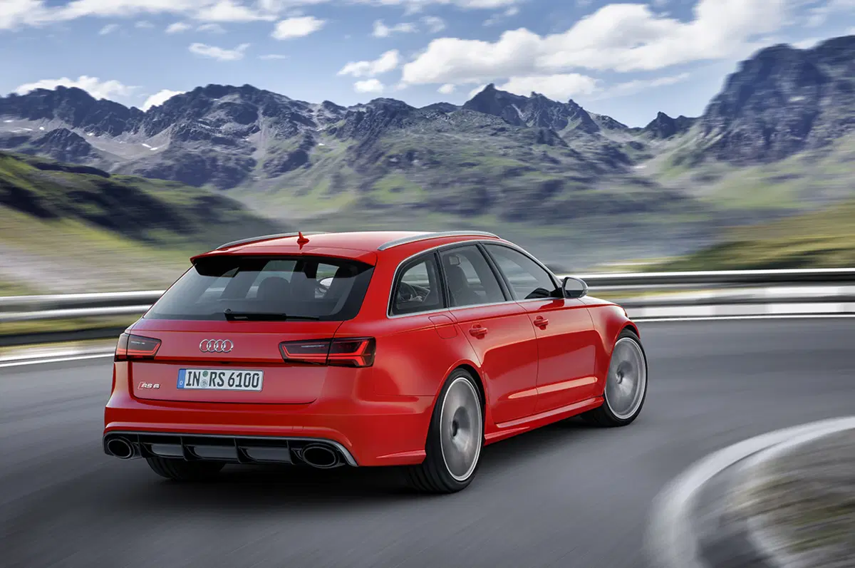 Nuova Audi RS6 Avant performance: la familiare da oltre 600 cavalli (4)