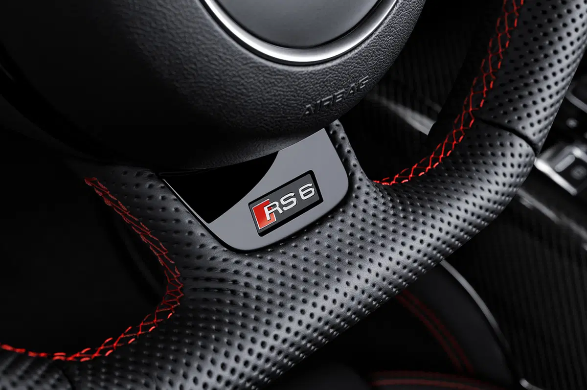 Nuova Audi RS6 Avant performance: la familiare da oltre 600 cavalli (7)