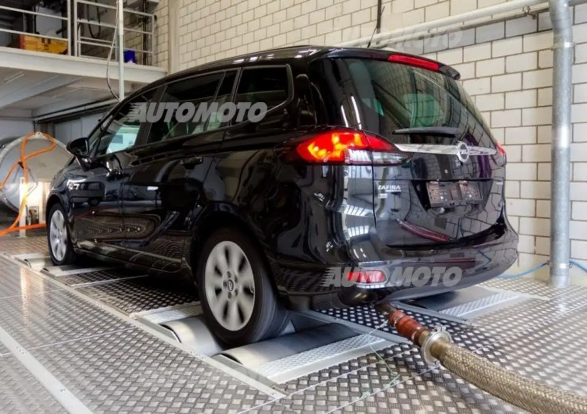 NOx: Opel come Volkswagen, accusa "Deutsche Umwelthilfe". Ma Russelsheim smentisce