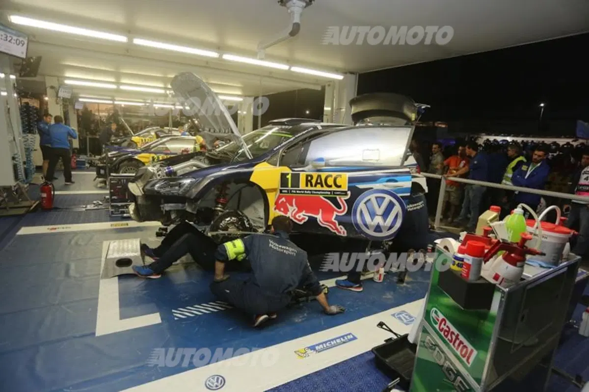 WRC Catalunya. Ci provano in tre, poi il sorpasso di Ogier (VW) (38)