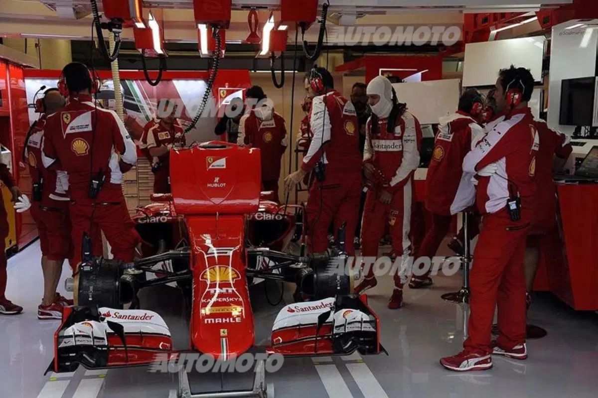 F1, Gp Stati Uniti 2015: qualifiche rimandate a domani causa maltempo (25)