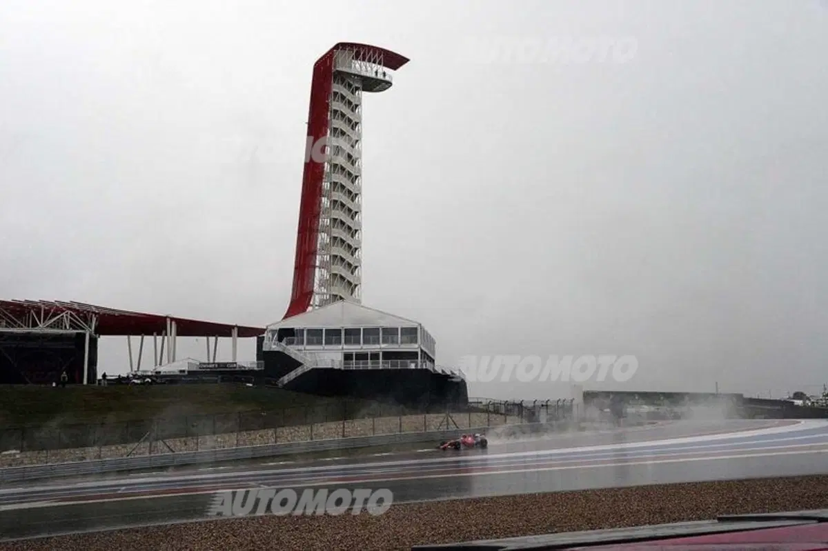 F1, Gp Stati Uniti 2015: Q3 annullata, pole per Rosberg sotto la pioggia (9)