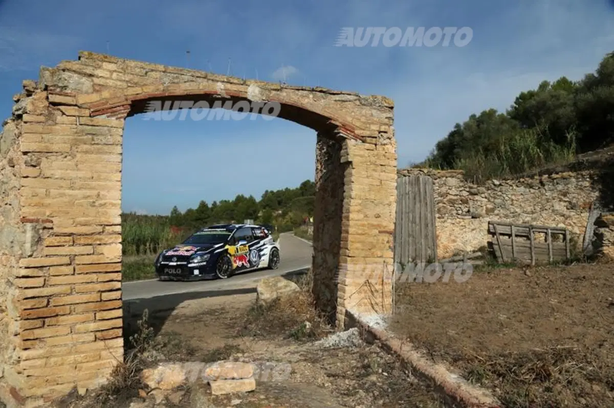 WRC Catalunya. Clamoroso! Fuori Ogier, vince Mikkelsen (VW Polo R) (13)