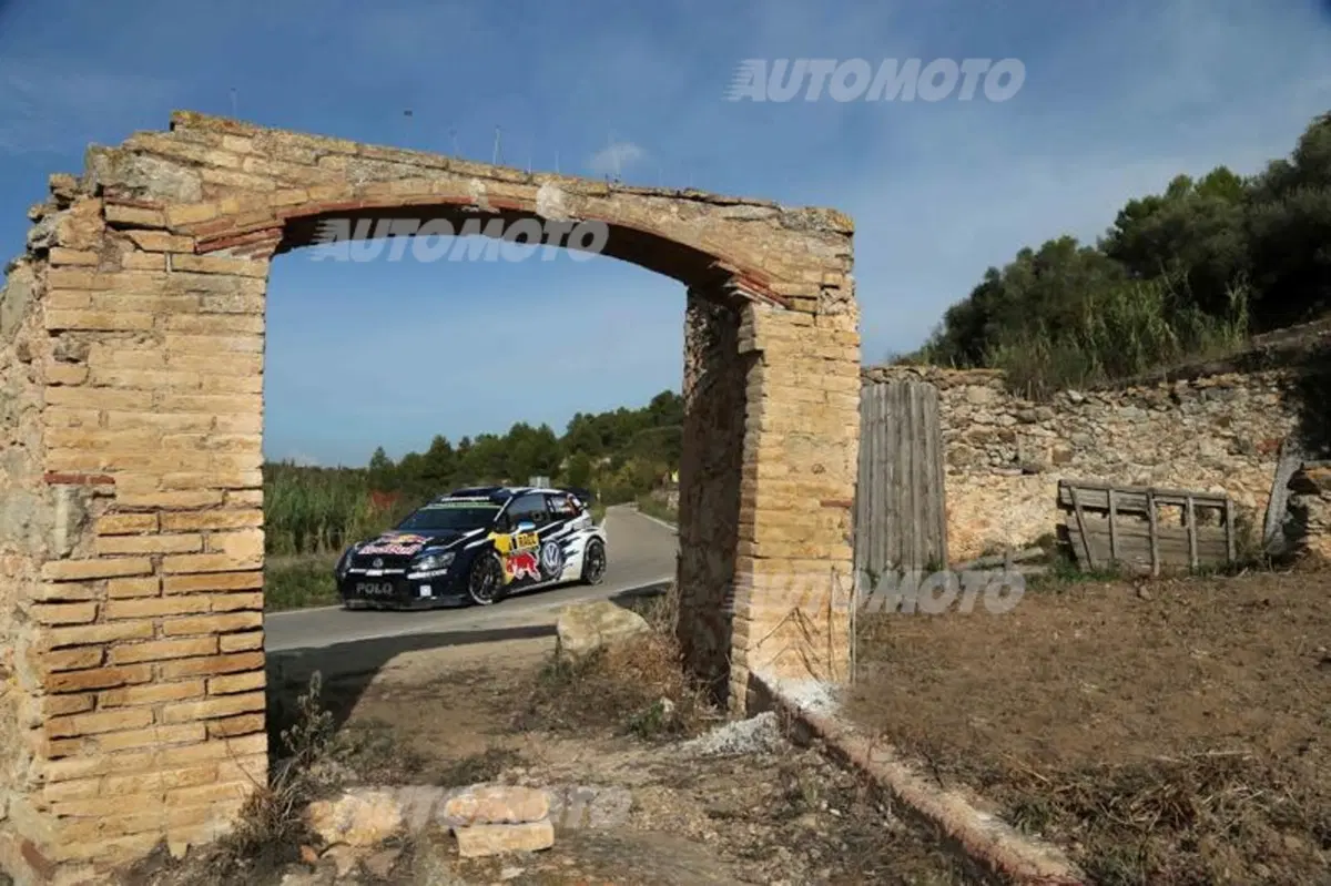 WRC Catalunya. Clamoroso! Fuori Ogier, vince Mikkelsen (VW Polo R) (14)