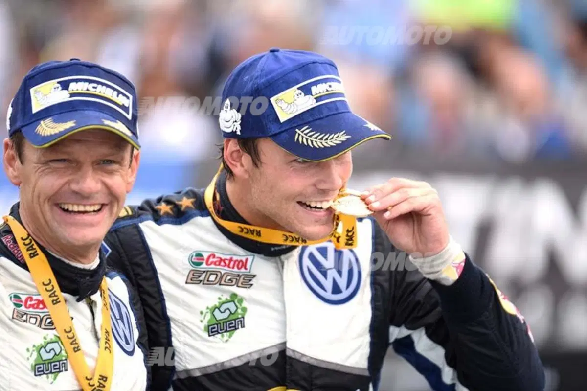 WRC Catalunya. Clamoroso! Fuori Ogier, vince Mikkelsen (VW Polo R) (30)