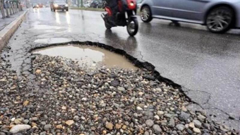 Buche a Roma: proteste e denunce