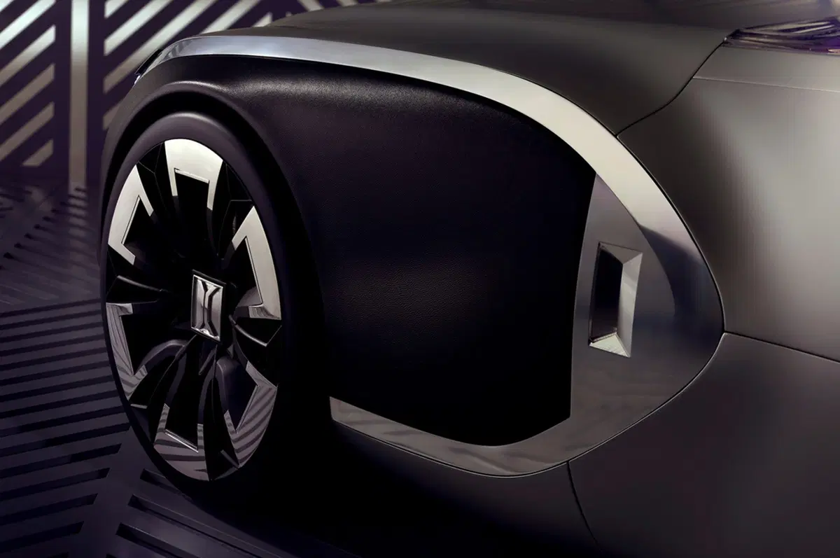 Renault Coupé Corbusier: design allo stato puro (5)