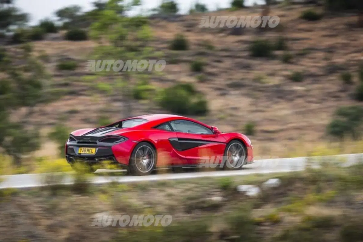McLaren 570S (10)