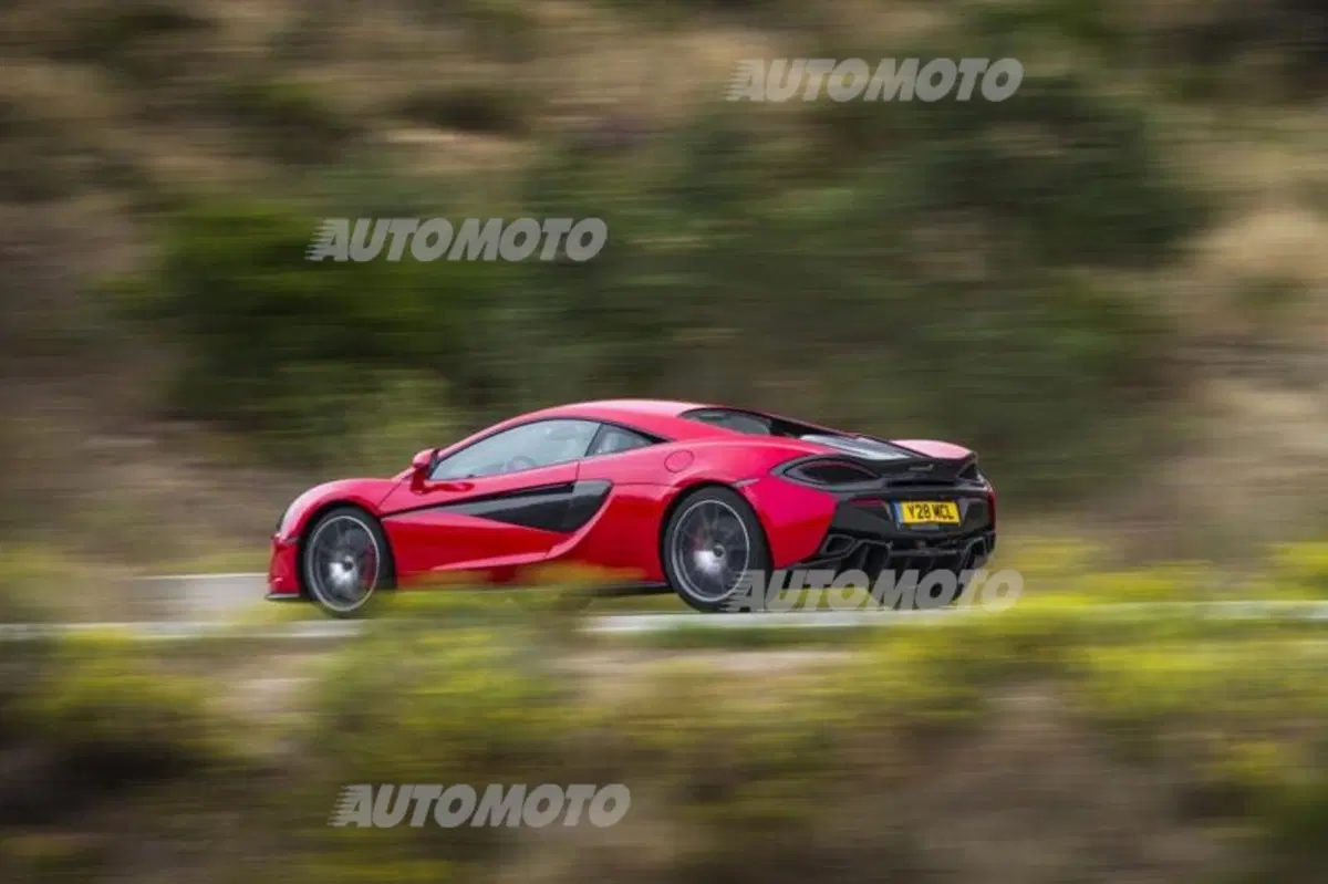 McLaren 570S (11)