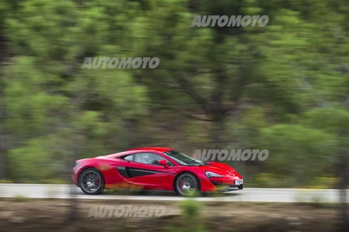 McLaren 570S (15)