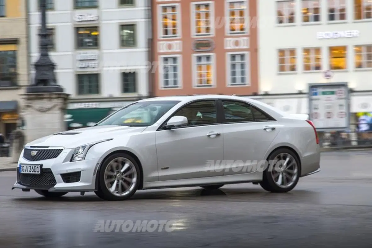 Cadillac ATS-V e CTS-V: dal salotto alla pista (3)