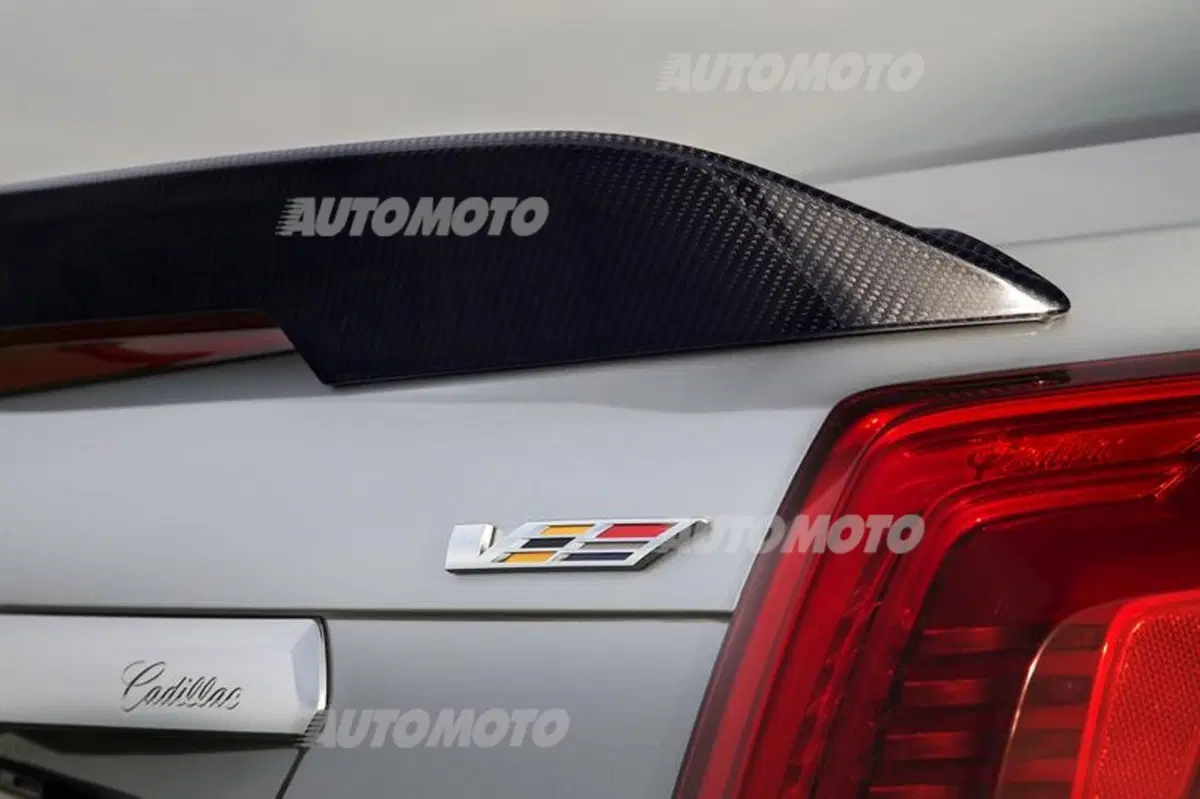 Cadillac ATS-V e CTS-V: dal salotto alla pista (23)
