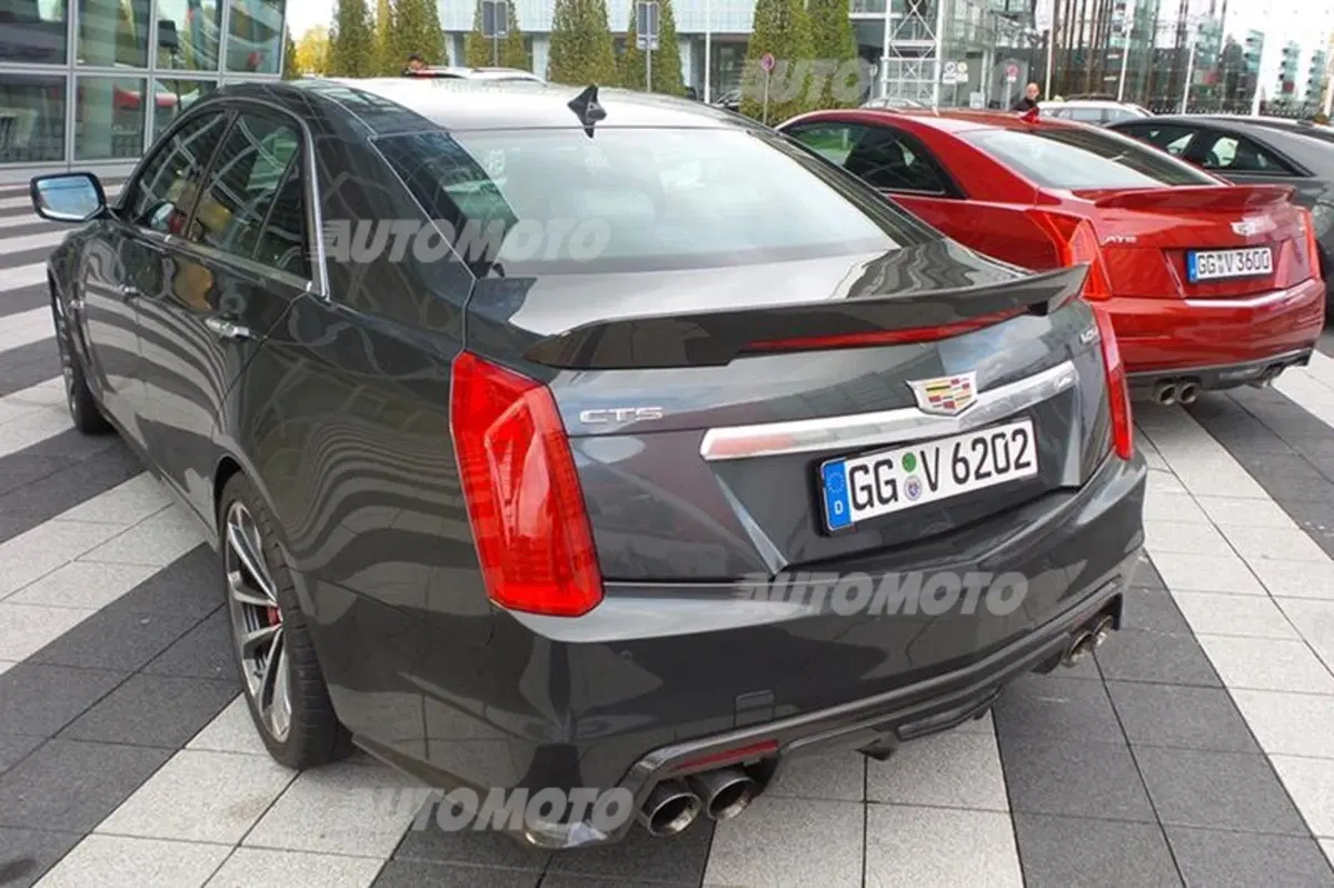 Cadillac ATS-V e CTS-V: dal salotto alla pista (38)