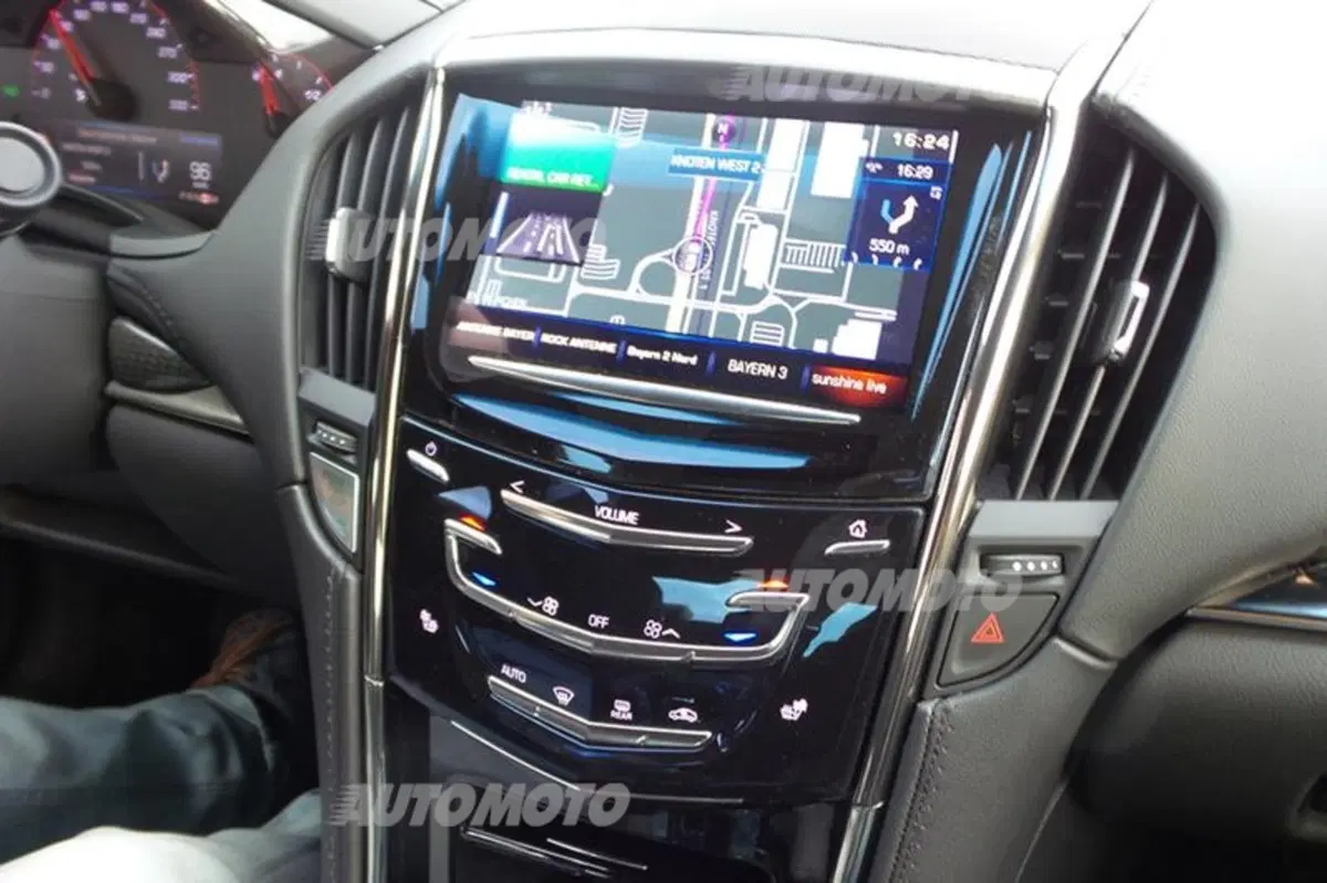 Cadillac ATS-V e CTS-V: dal salotto alla pista (39)