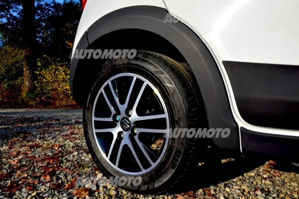 Suzuki Celerio Country, country style (8)