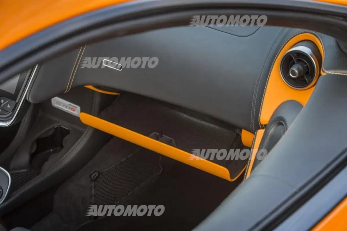 Palmer, McLaren: «Piacere di guida ed esclusività per ogni giorno. Questa è la 570S» (28)