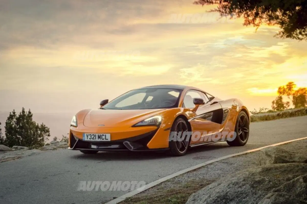 Farquhar, McLaren: «La 570S è un'auto sofisticata, veloce ed efficiente»