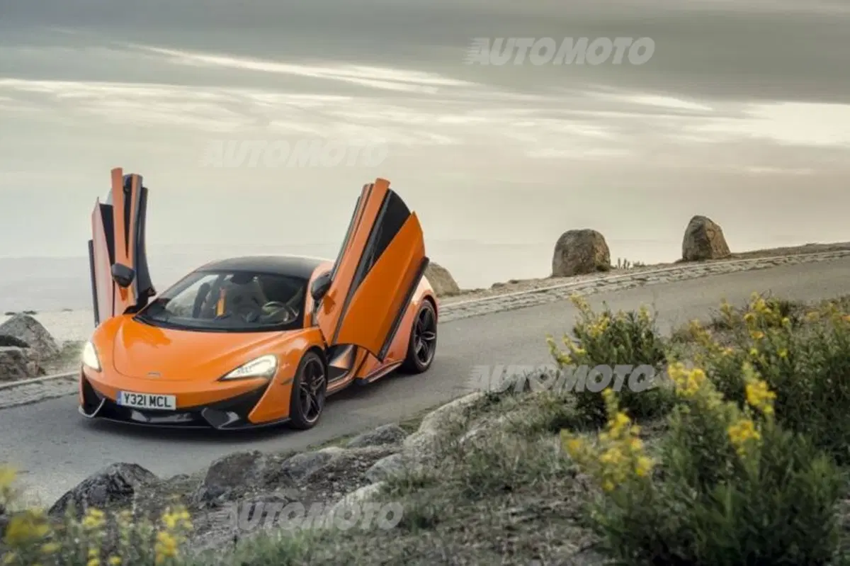 Farquhar, McLaren: «La 570S è un'auto sofisticata, veloce ed efficiente» (13)