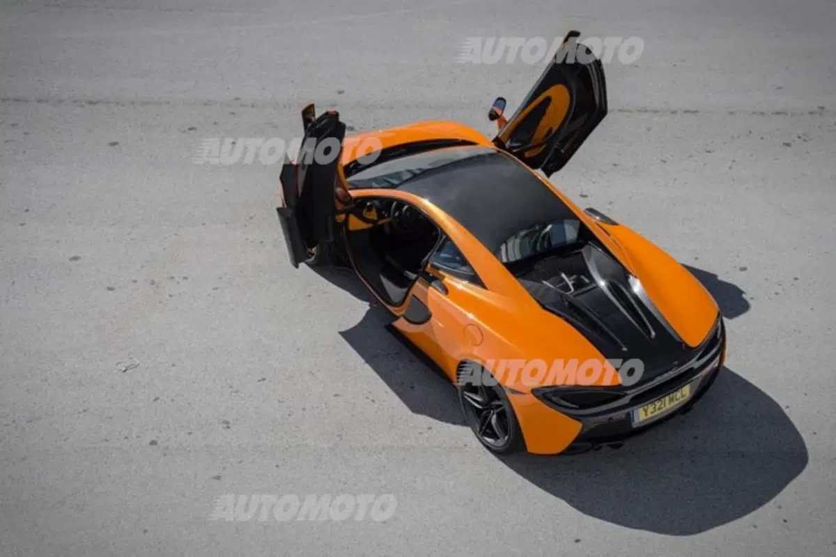 Farquhar, McLaren: «La 570S è un'auto sofisticata, veloce ed efficiente» (15)