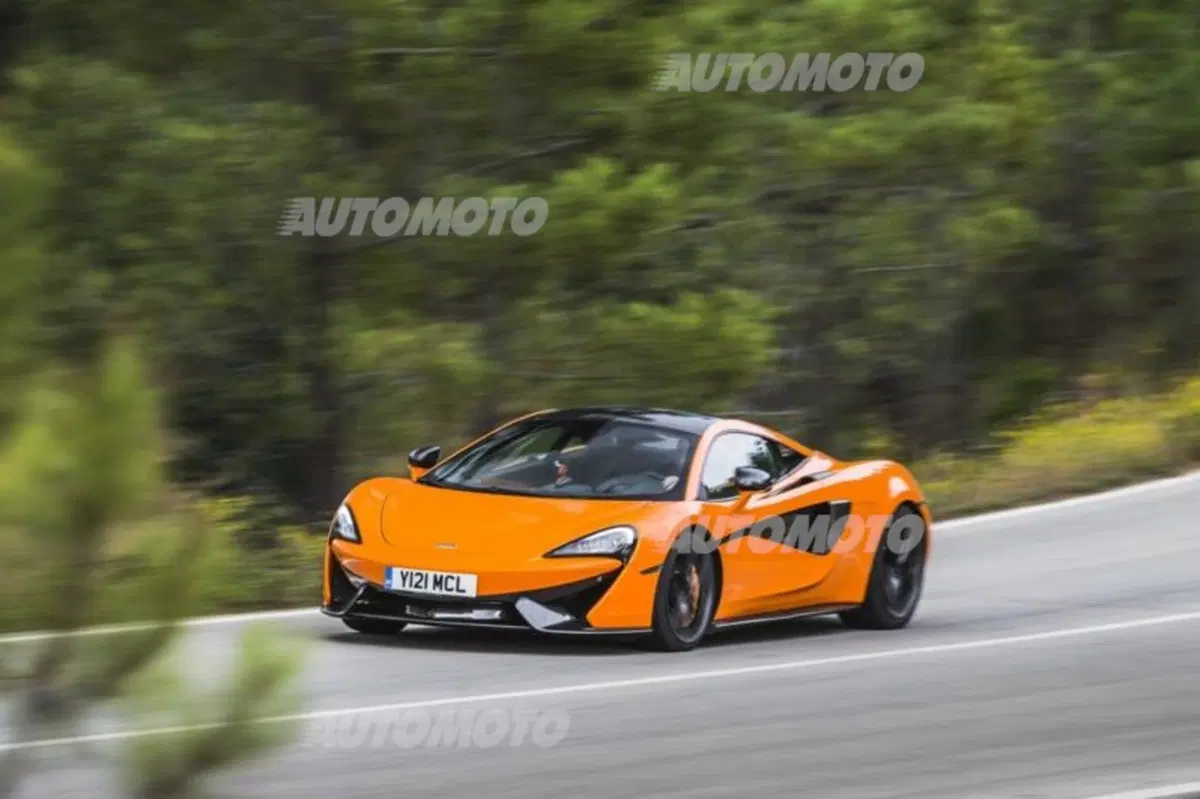 Farquhar, McLaren: «La 570S è un'auto sofisticata, veloce ed efficiente» (23)