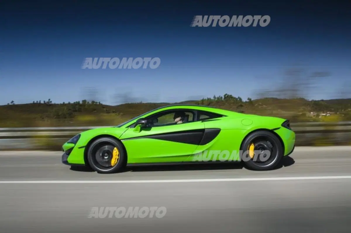 Farquhar, McLaren: «La 570S è un'auto sofisticata, veloce ed efficiente» (24)