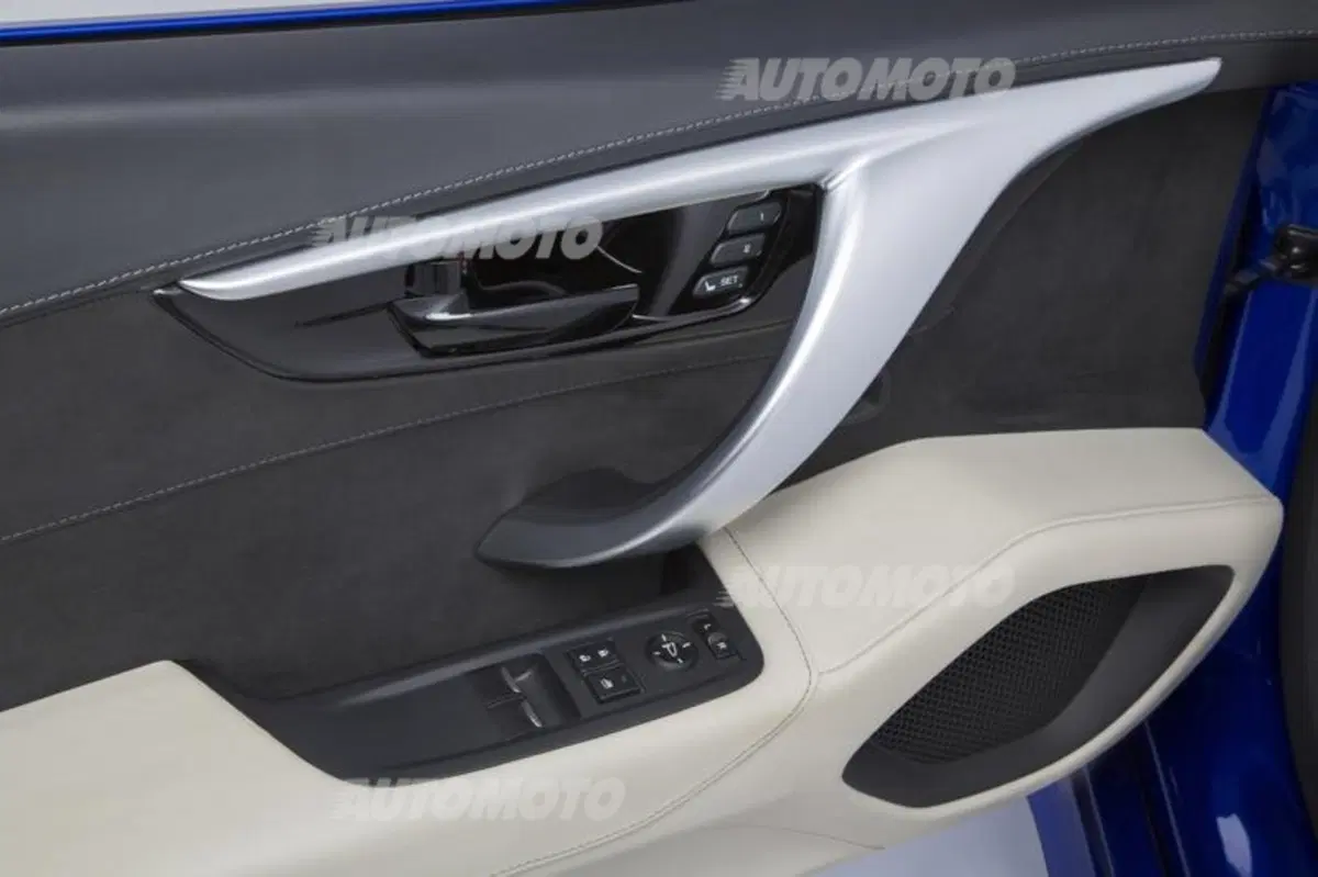 Honda NSX, le prestazioni della supercar ibrida giapponese (29)
