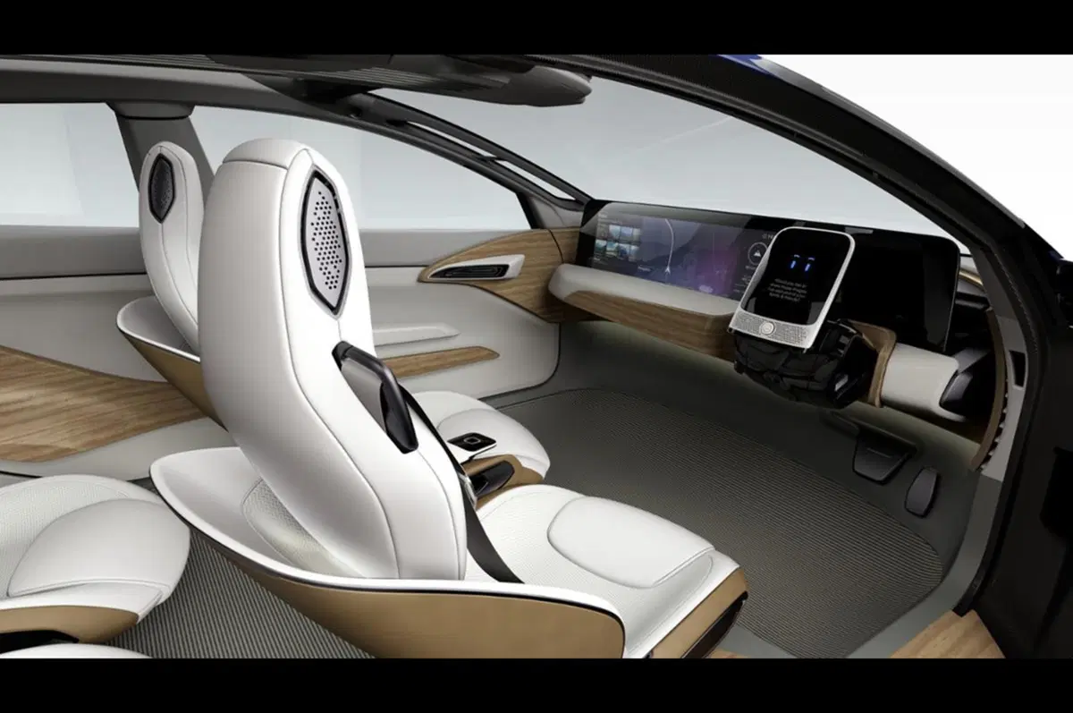 Nissan IDS Concept: sarà la base della nuova Leaf con guida autonoma (8)