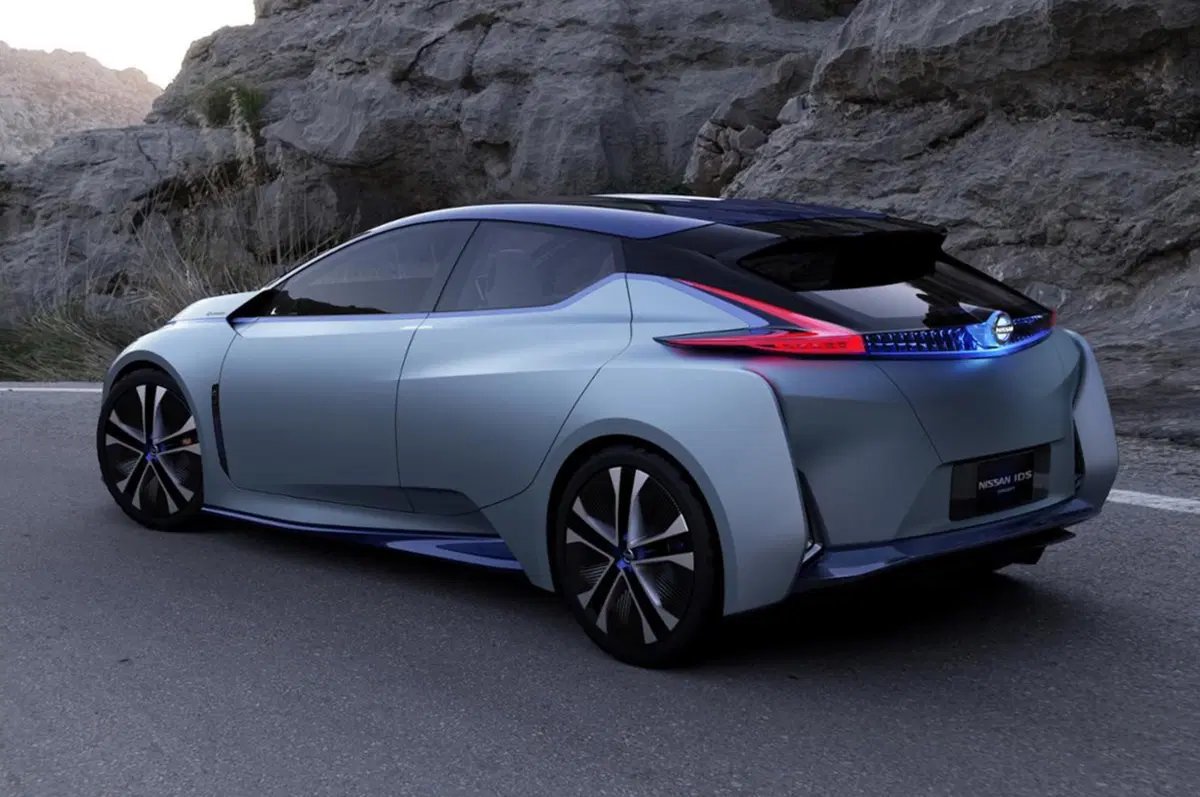 Nissan IDS Concept: sarà la base della nuova Leaf con guida autonoma (14)