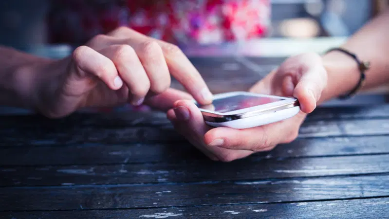 Unione Europea: stop al roaming dal 2017. Una buona notizia per l'automobilista