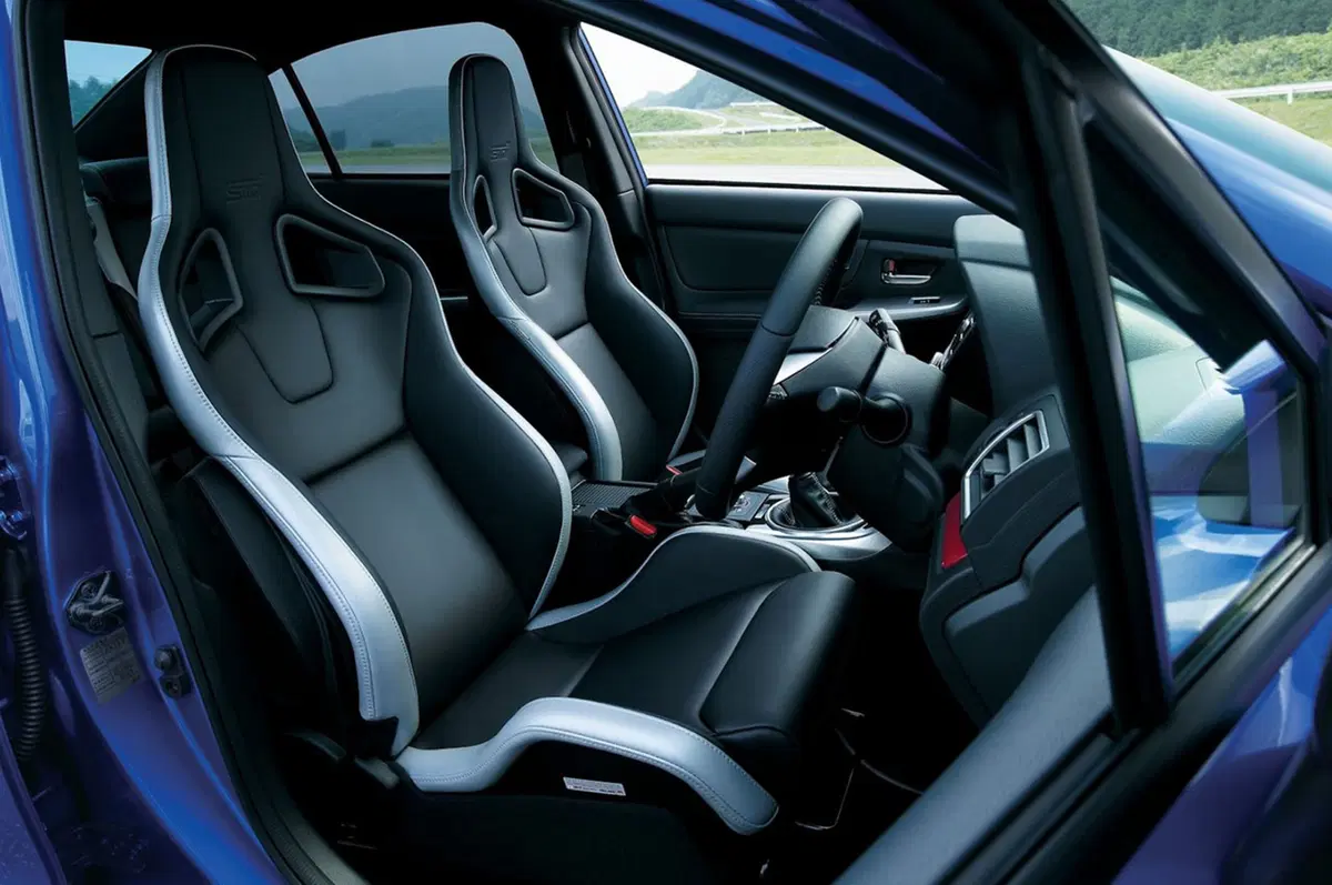 Subaru WRX STI S207: bomba da 328 cavalli (34)