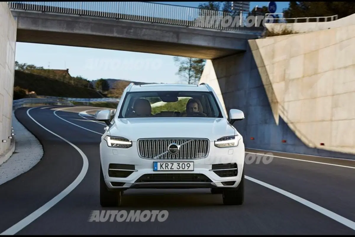 Volvo XC90 T8 Plug In Hybrid (5)