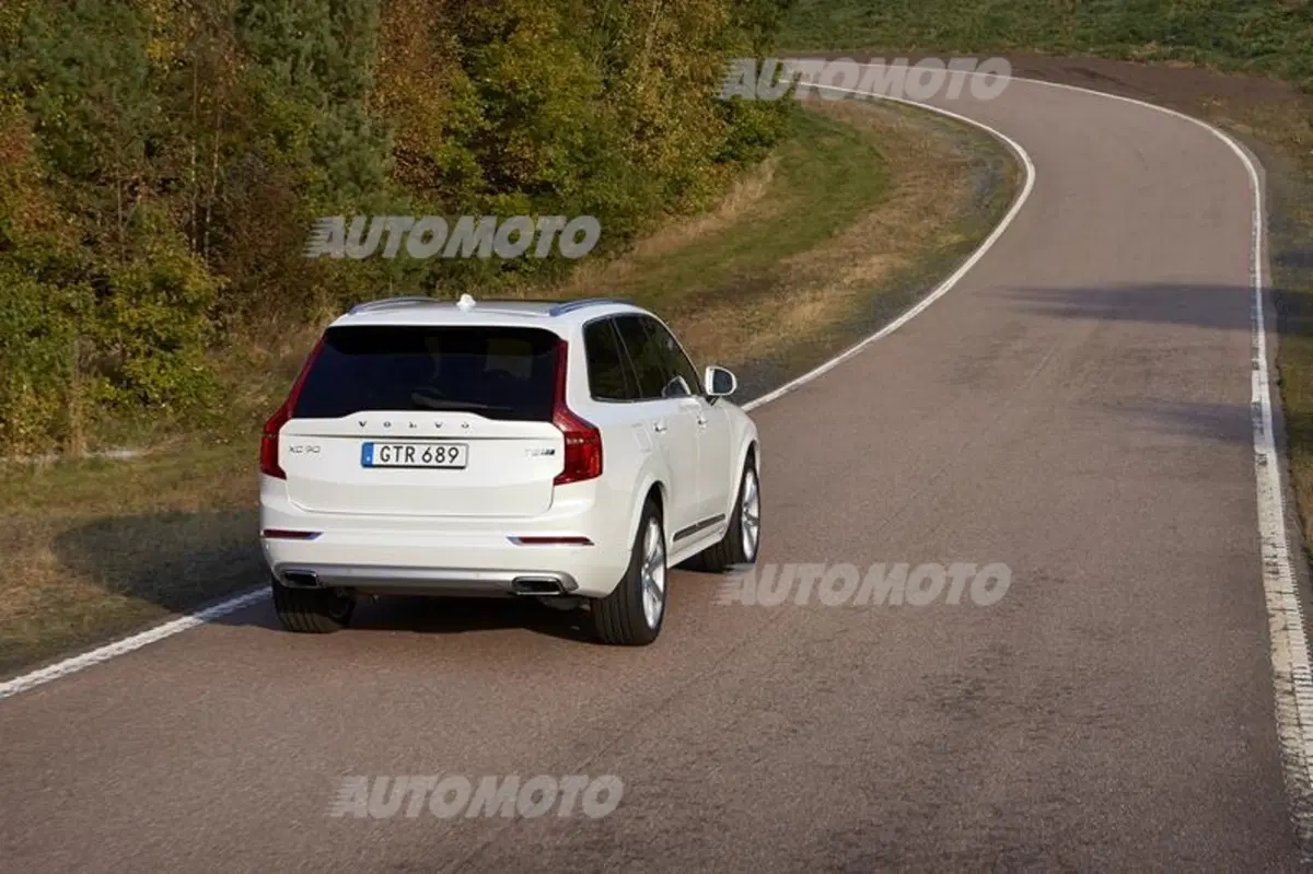 Volvo XC90 T8 Plug In Hybrid (12)