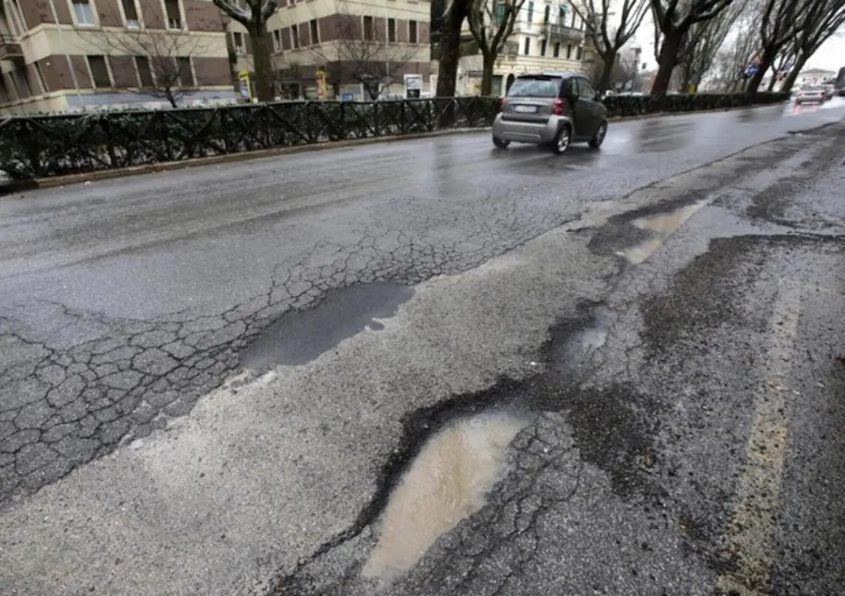 Strade italiane: un patrimonio da 1.000 miliardi. Ma le condizioni sono pietose