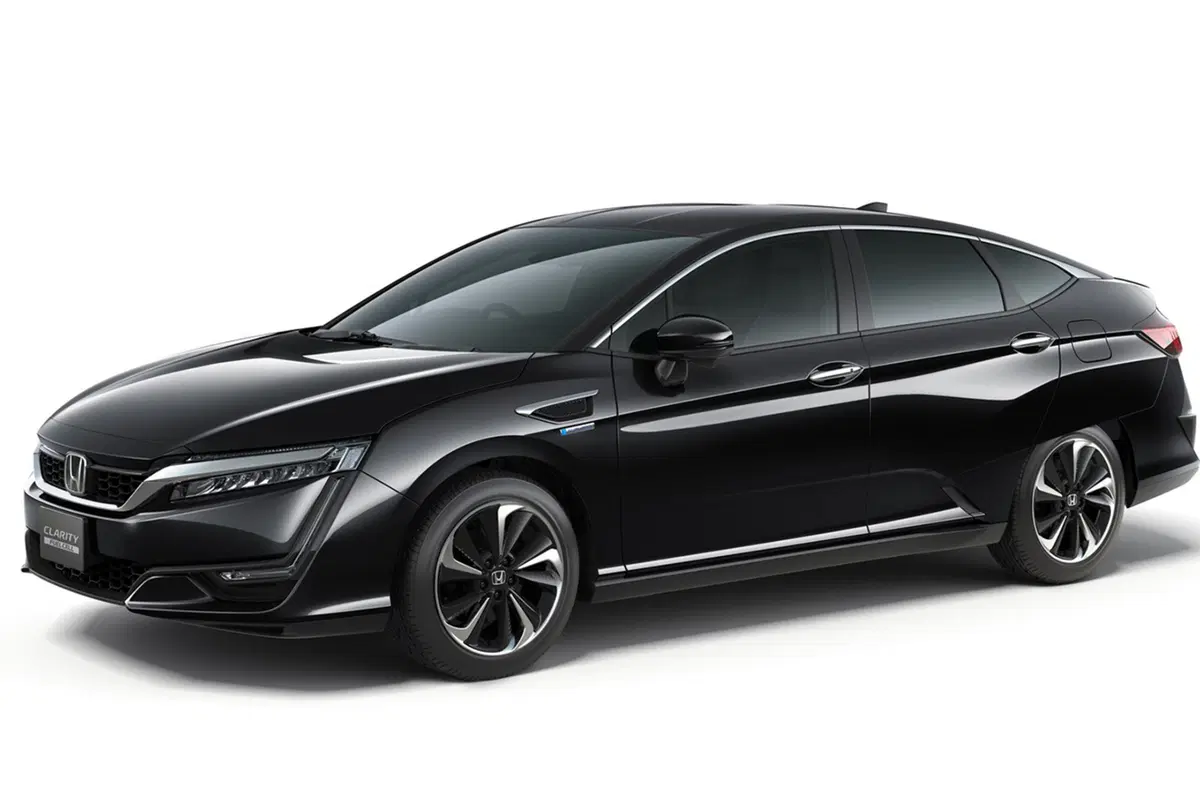 Honda Clarity Fuel Cell: l'auto a idrogeno arriva nel 2016 (5)