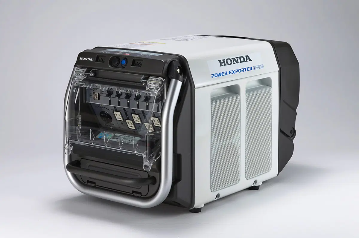 Honda Clarity Fuel Cell: l'auto a idrogeno arriva nel 2016 (12)