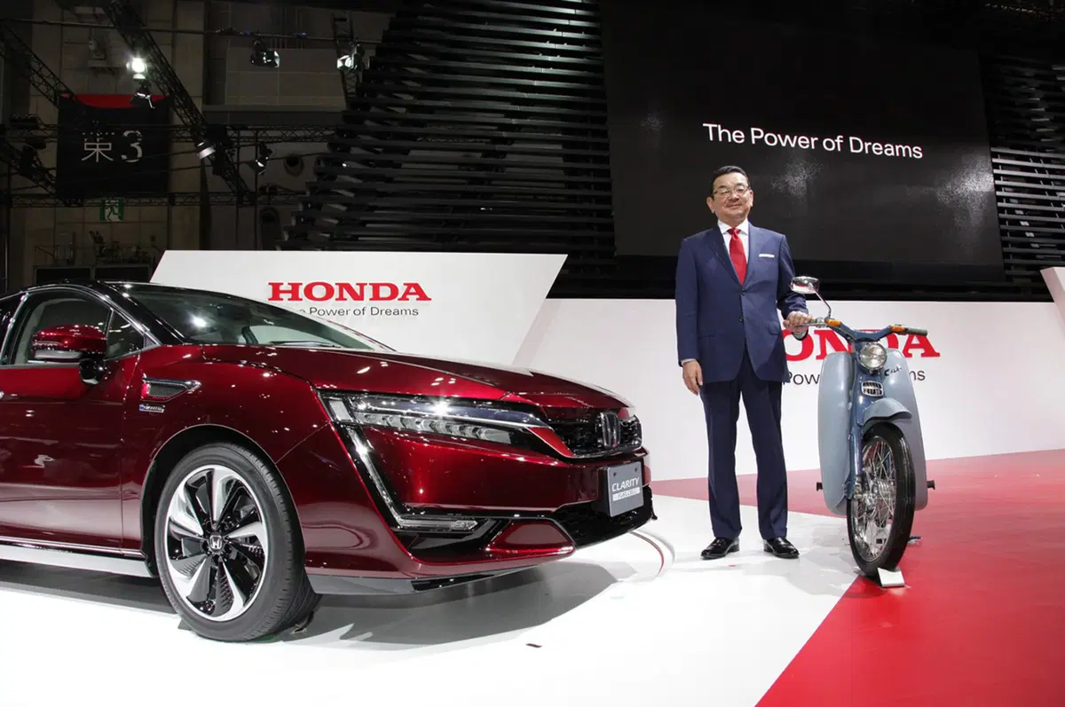 Honda Clarity Fuel Cell: l'auto a idrogeno arriva nel 2016 (17)