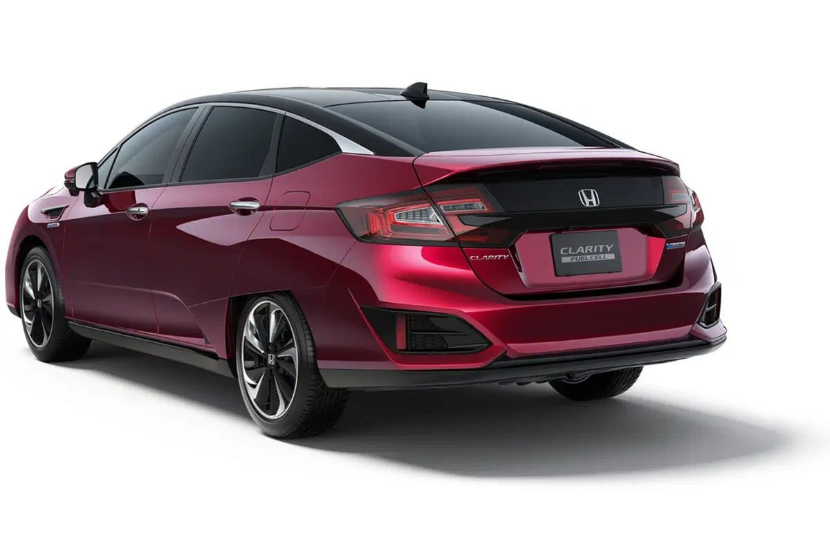 Honda Clarity Fuel Cell: l'auto a idrogeno arriva nel 2016 (22)