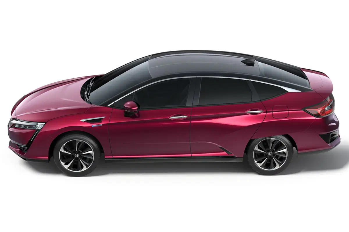 Honda Clarity Fuel Cell: l'auto a idrogeno arriva nel 2016 (23)