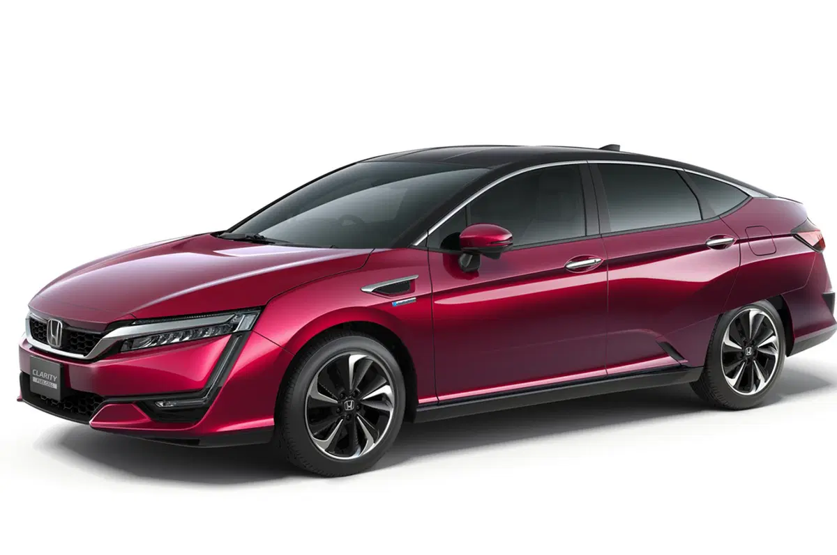 Honda Clarity Fuel Cell: l'auto a idrogeno arriva nel 2016 (25)