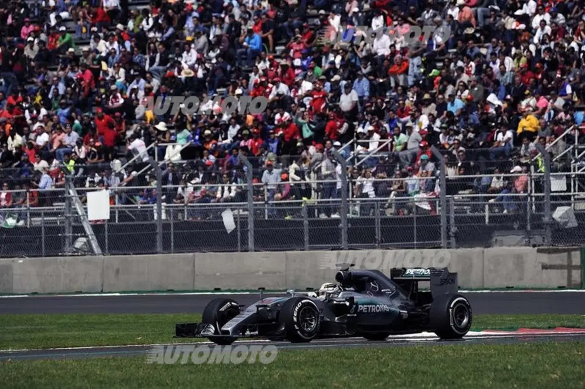 F1, Gp Messico 2015, Vettel: «Voglio lottare per la seconda posizione in classifica piloti» (29)