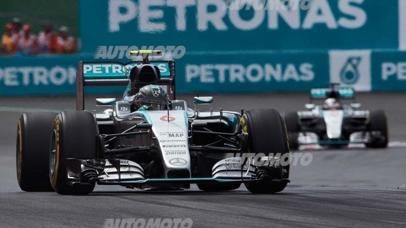 F1, Gp Messico 2015: vince Rosberg. Fuori le Ferrari