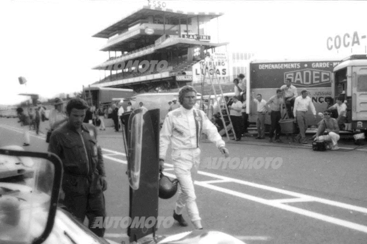 Steve McQueen: Una vita spericolata, passione Le Mans (14)