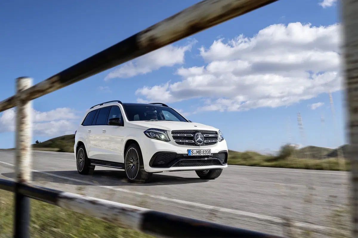 Mercedes GLS: arriva la Classe S dei SUV (6)