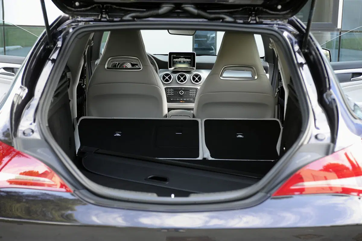 Mercedes CLA Dark Night (6)